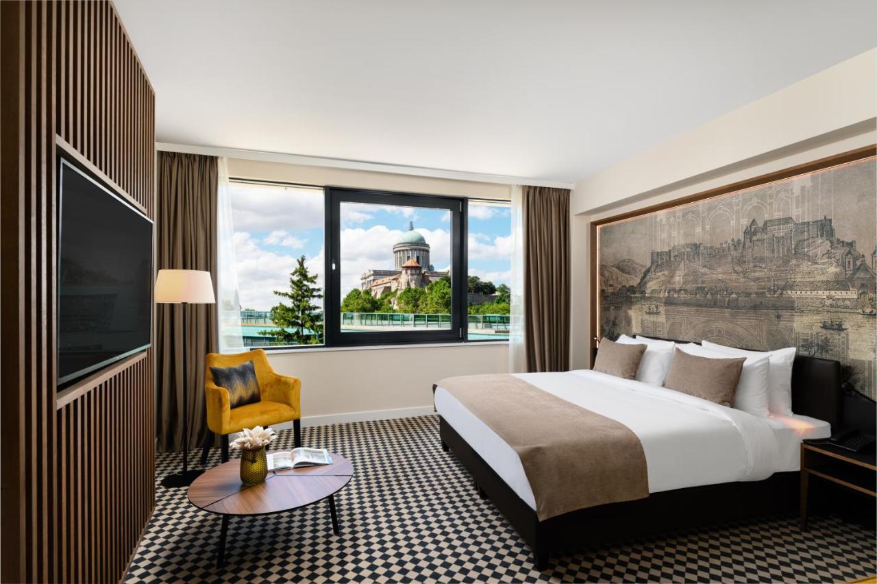 Hotel Grand 4*